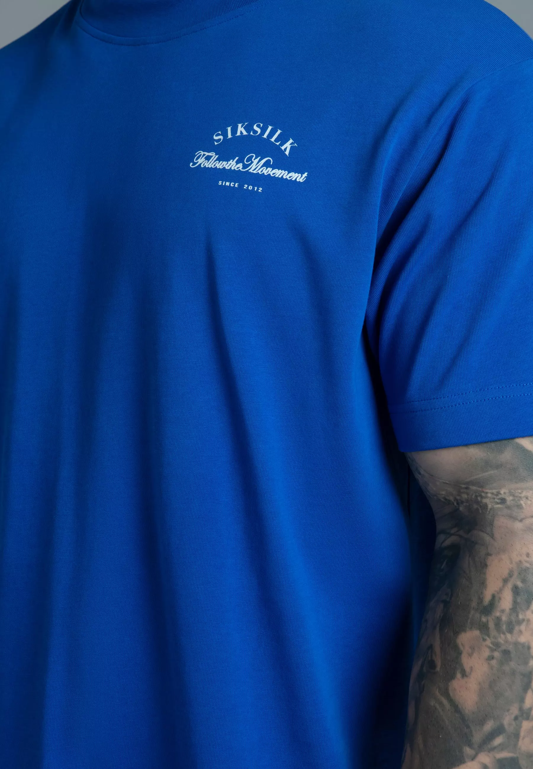 Blue Graphic T-Shirt alternative image