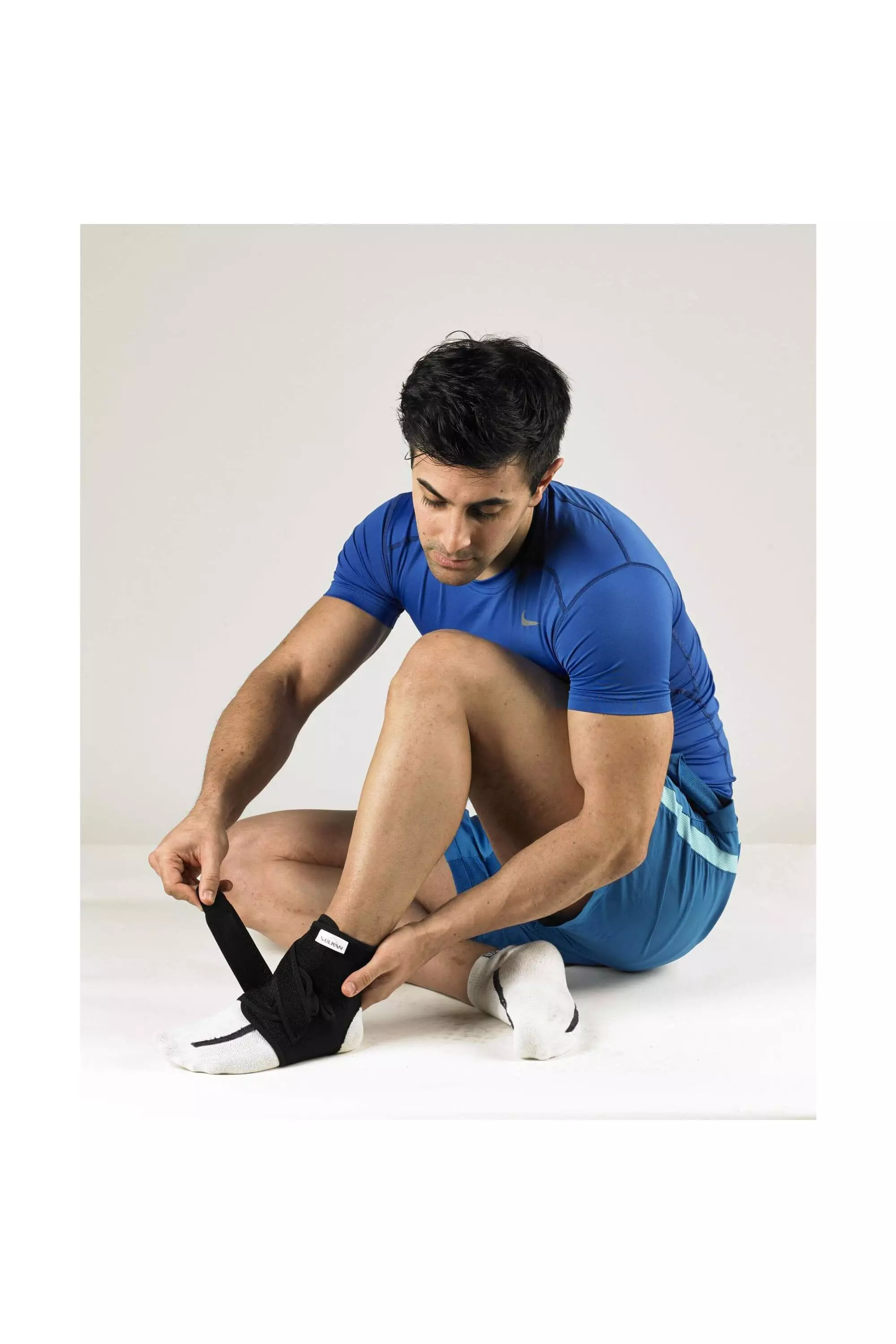 Black AirXtend Ankle Support alternative image