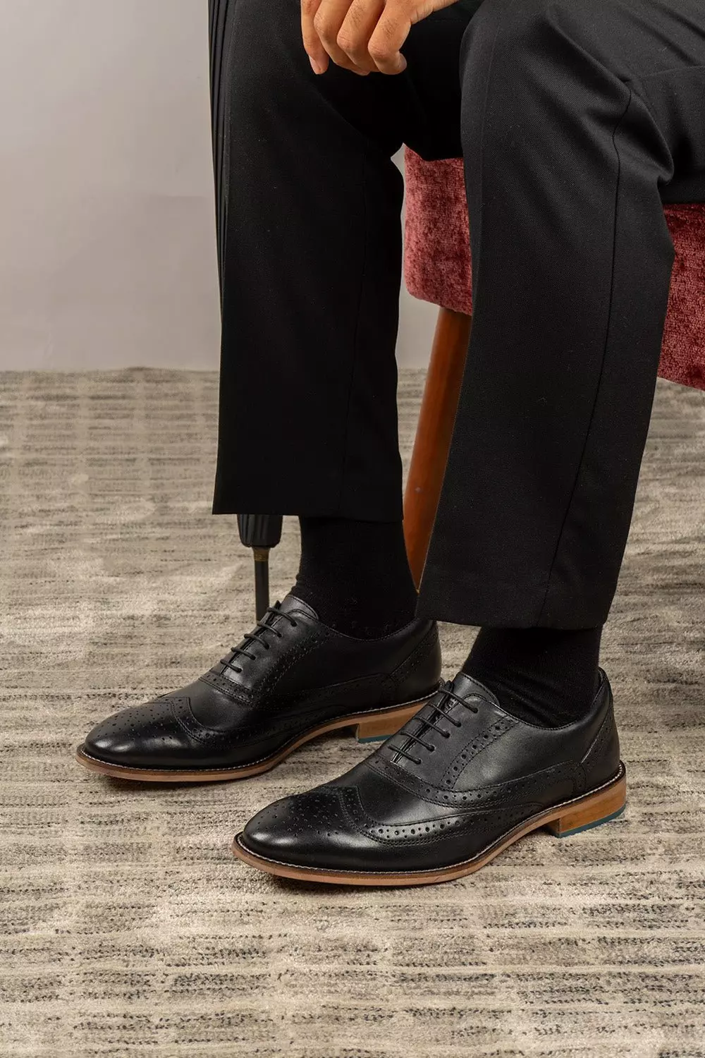 Winston Leather Oxford Brogue alternative image